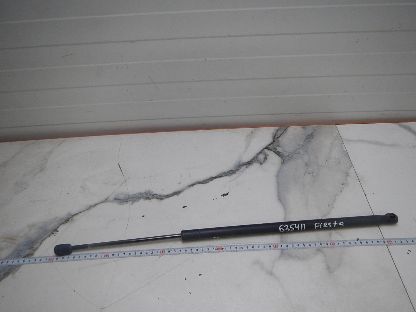 Амортизатор двери багажника