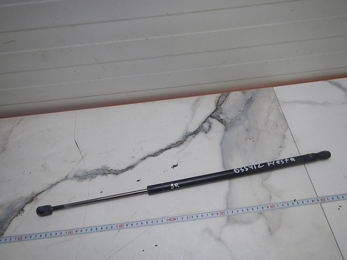 Амортизатор двери багажника