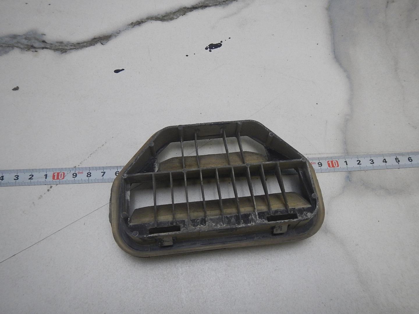 Решетка вентиляционная