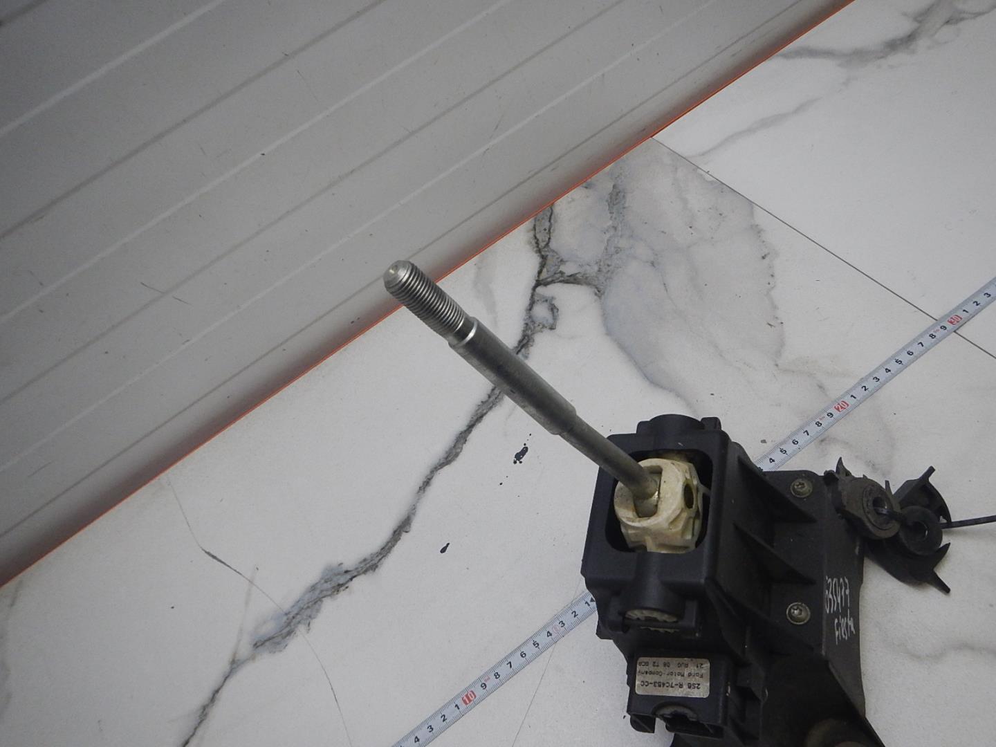 Кулиса МКПП / АКПП