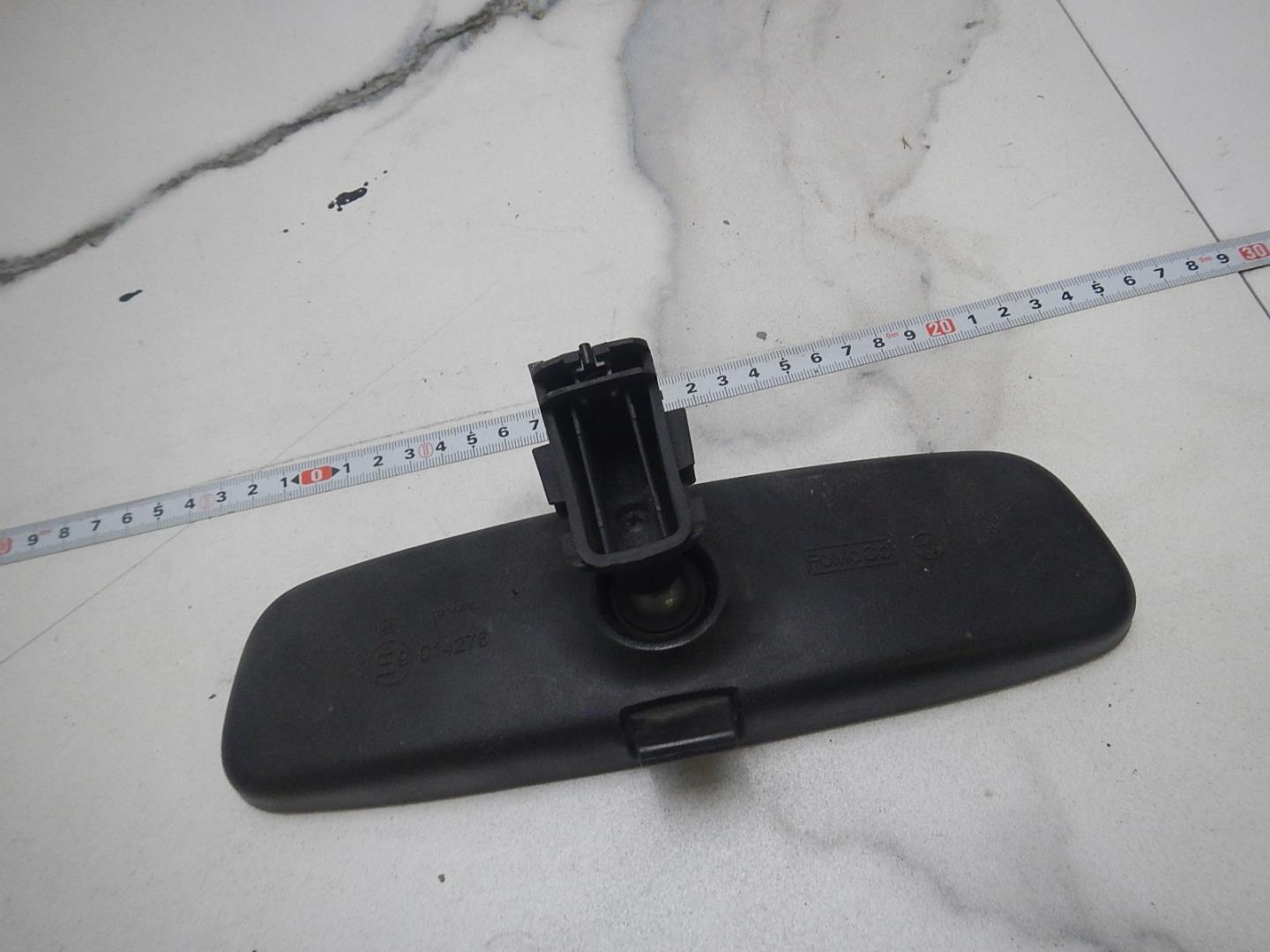 Зеркало заднего вида