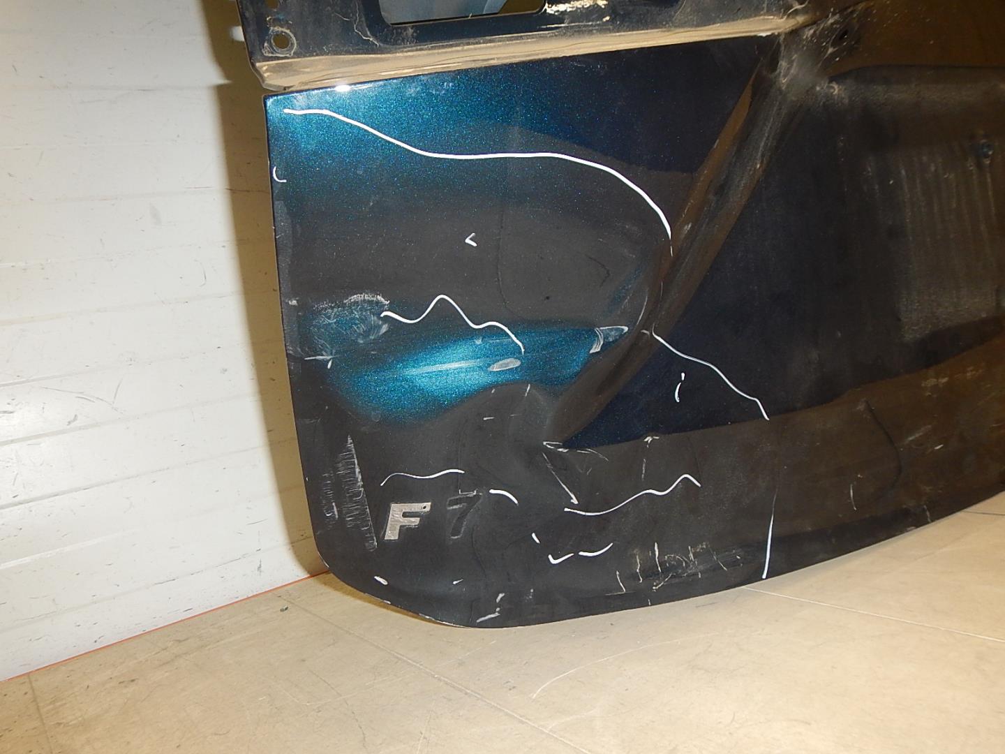 Дверь багажника