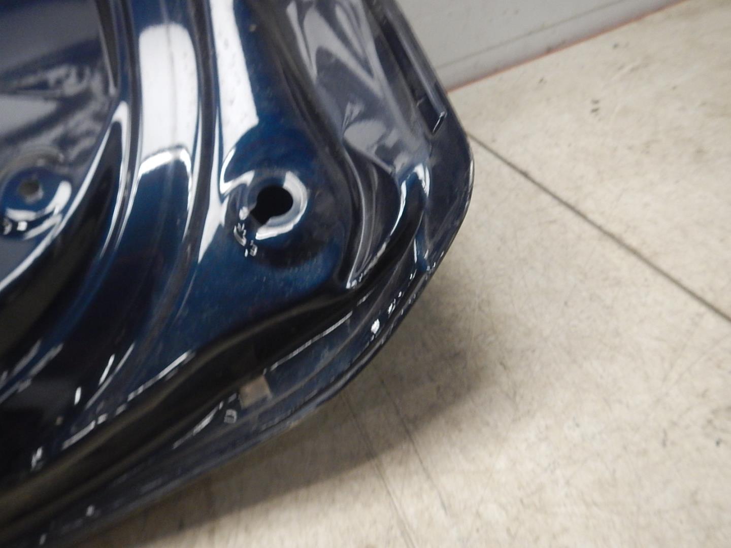 Дверь багажника