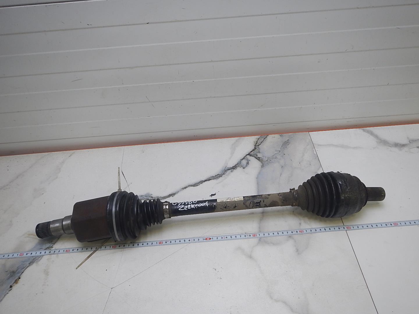 Полуось передняя правая