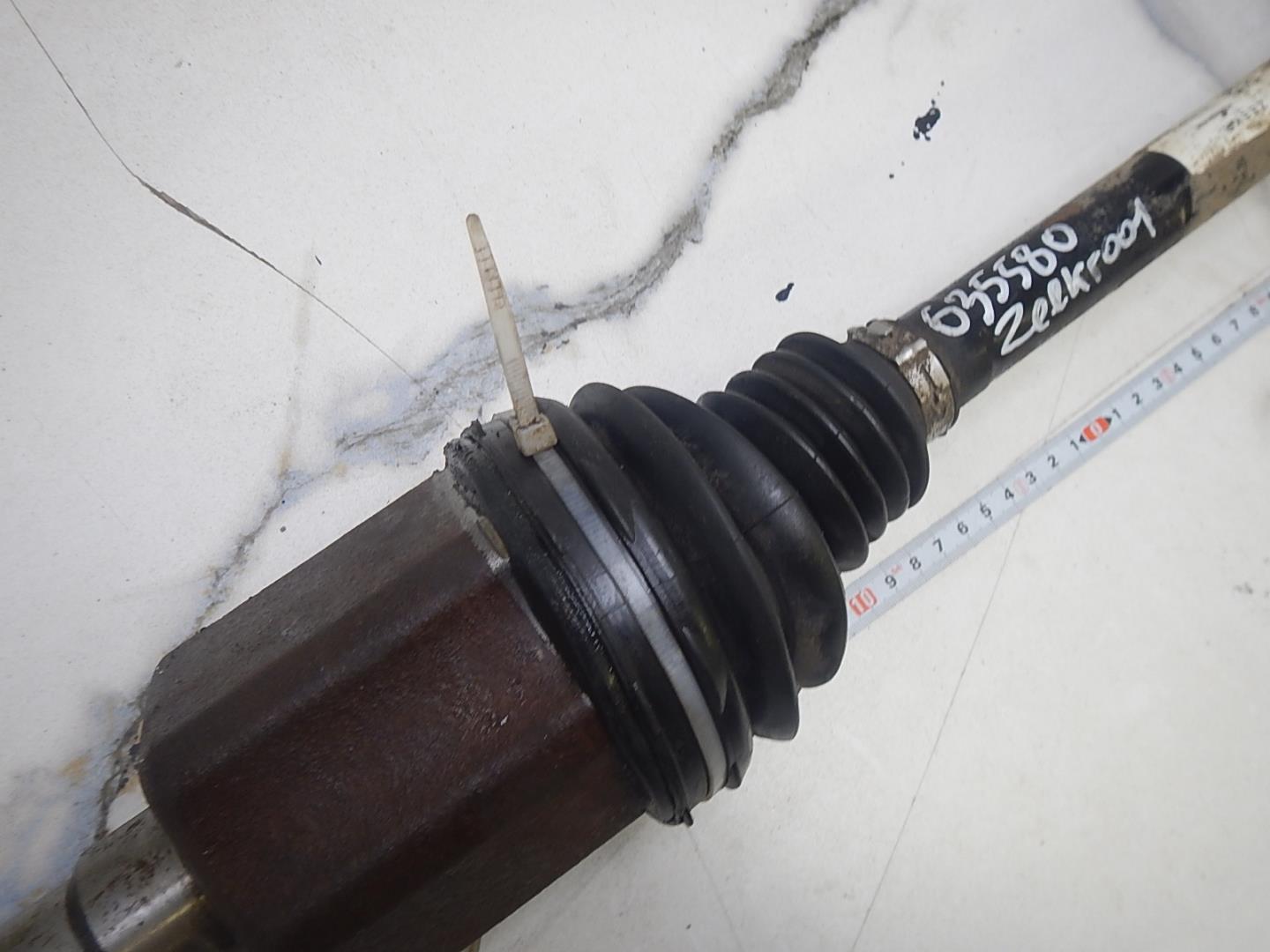 Полуось передняя правая