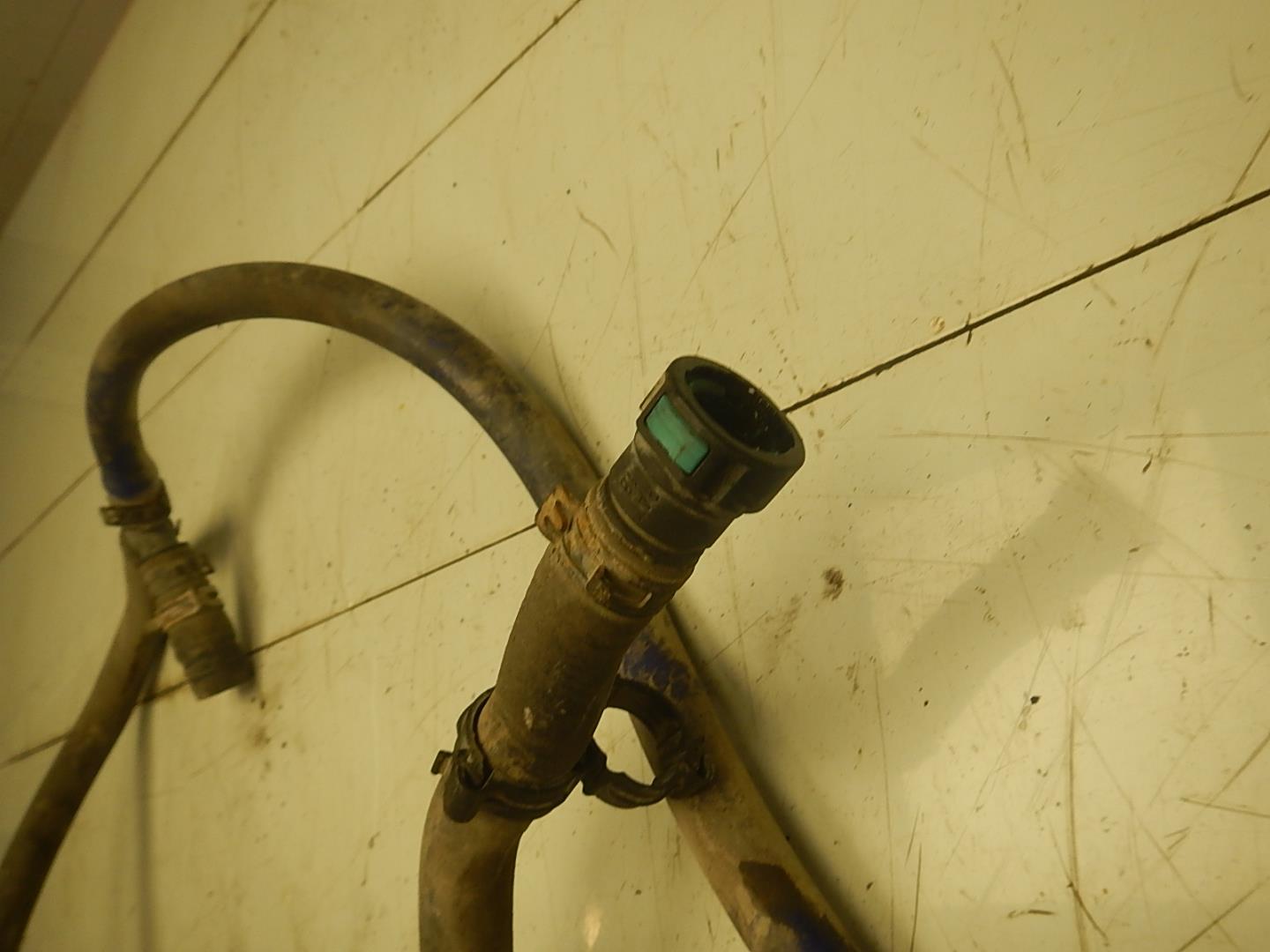 Патрубок отопителя