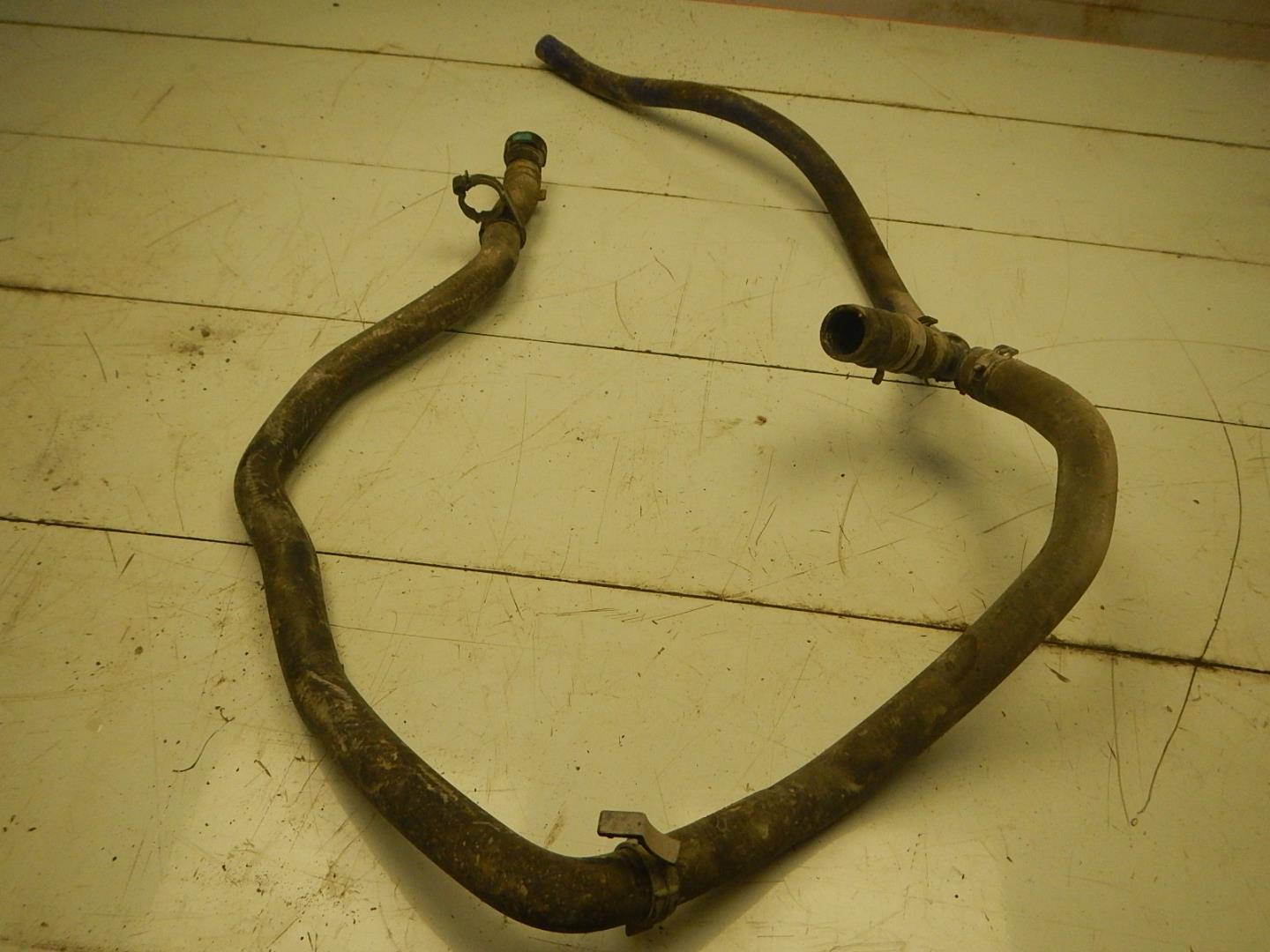 Патрубок отопителя