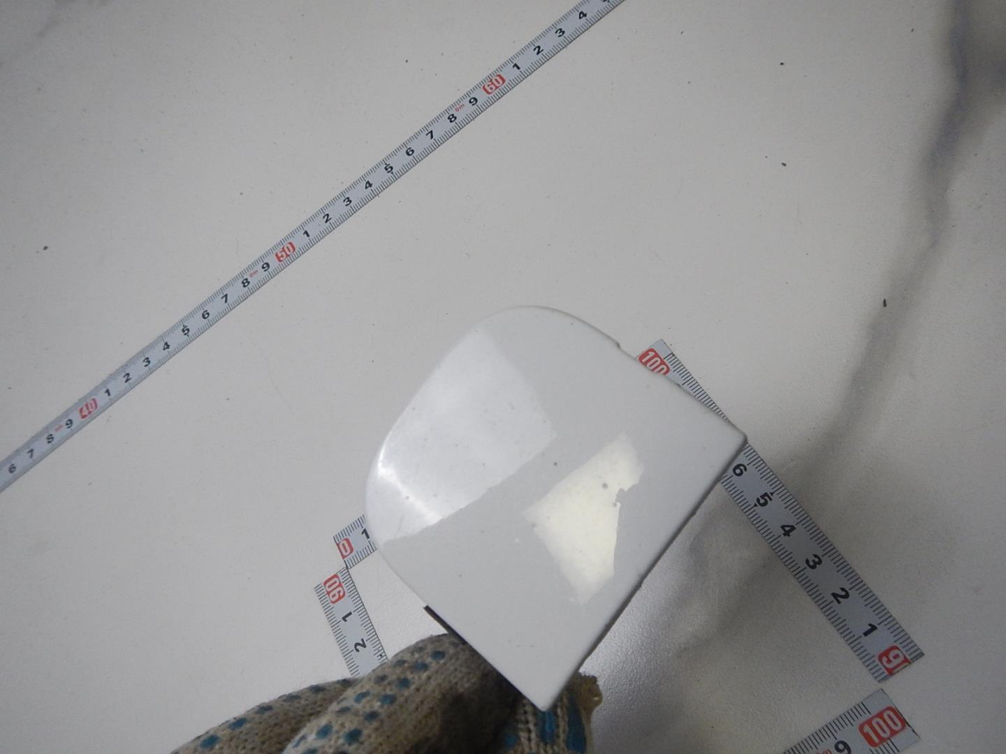 Заглушка буксировочного крюка