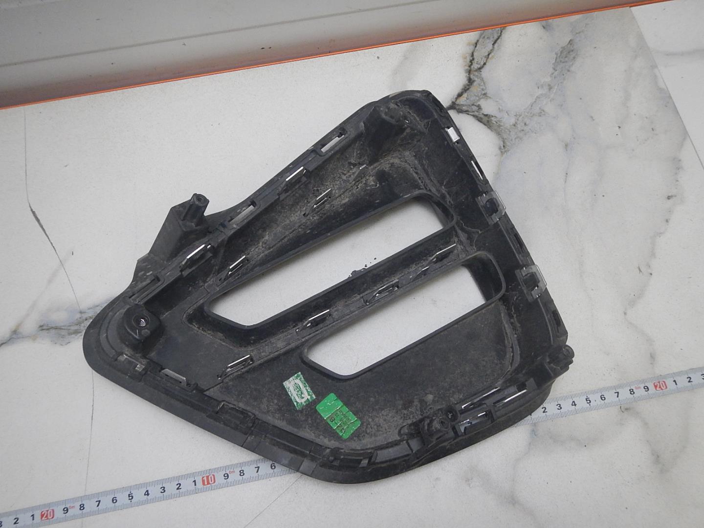 Решетка в бампер левая