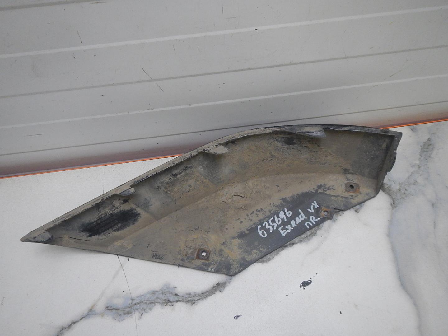 Накладка переднего бампера правая