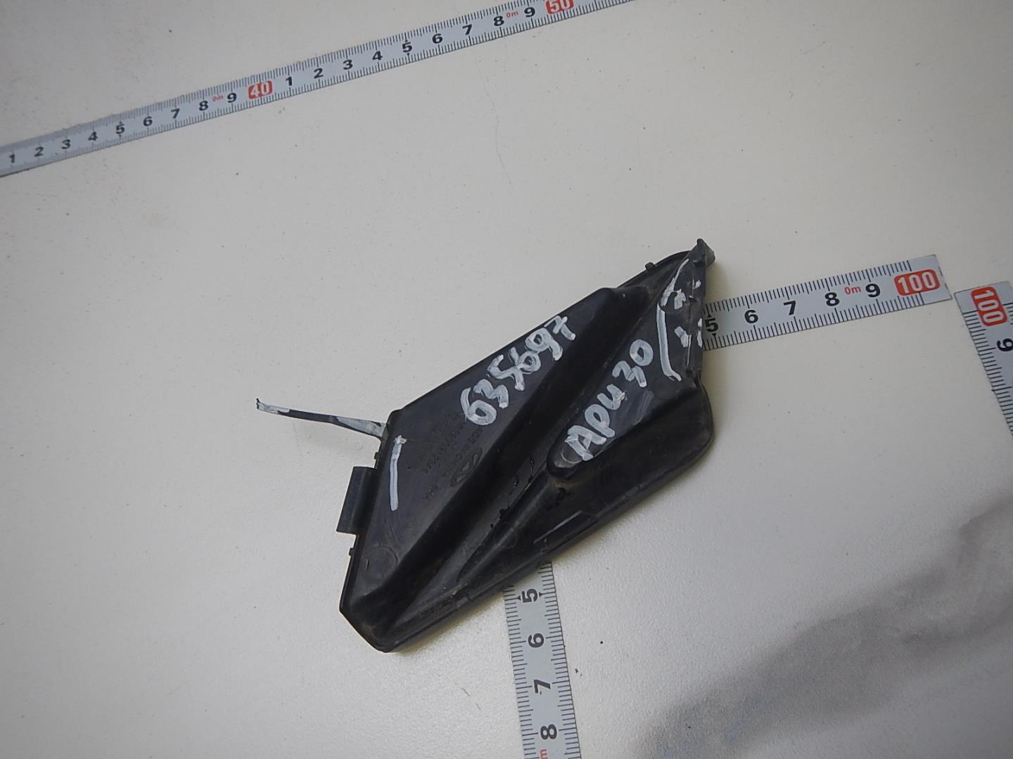 Заглушка буксировочного крюка