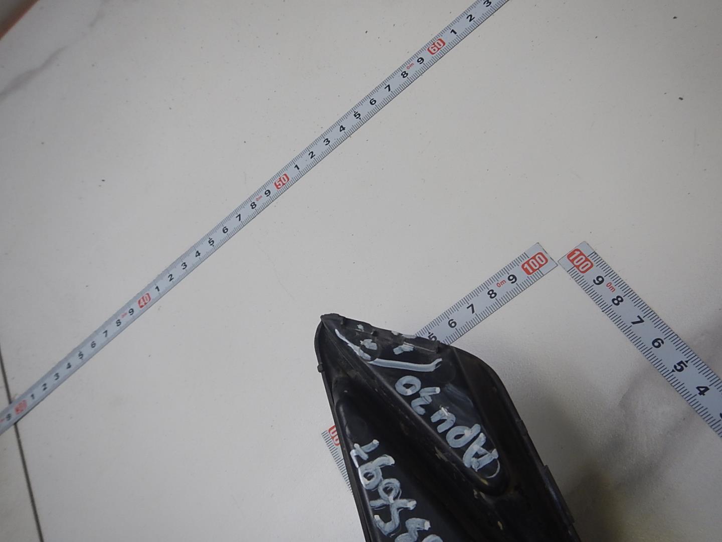 Заглушка буксировочного крюка