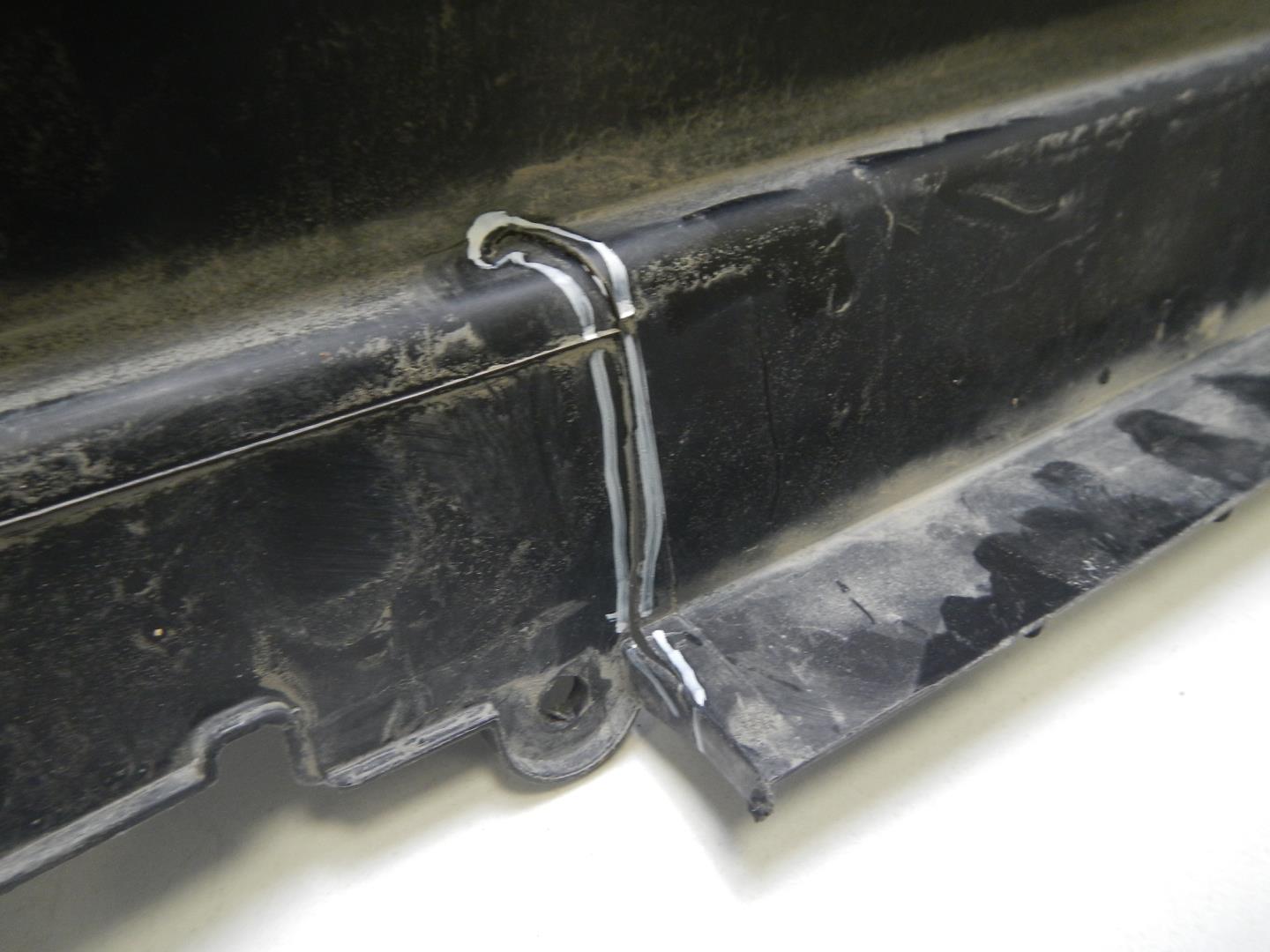 Воздуховод радиатора левый