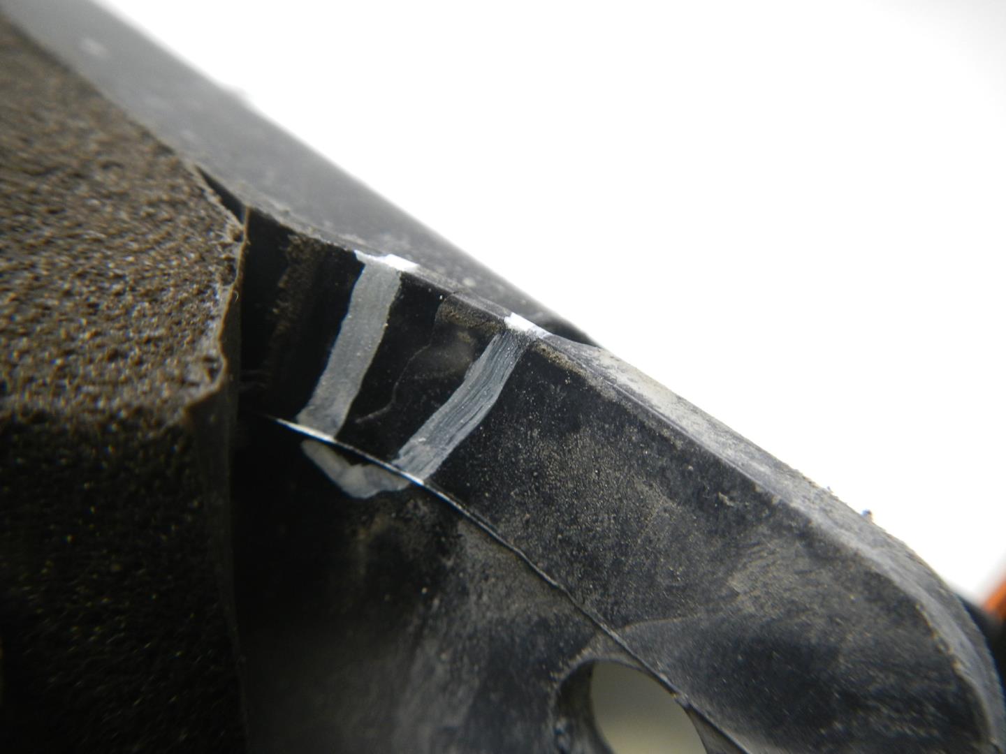 Воздуховод радиатора левый