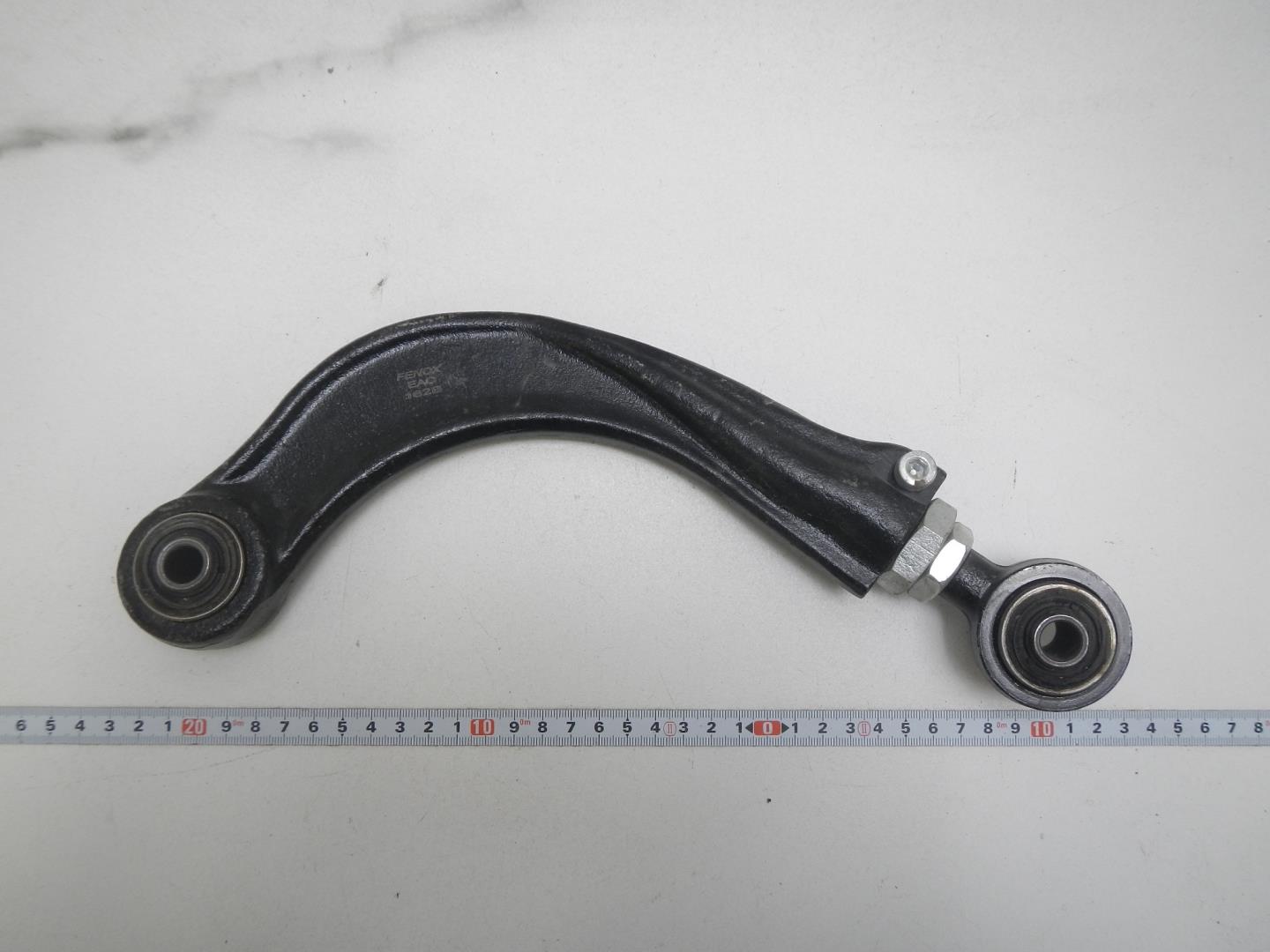 Рычаг задний верхний левый