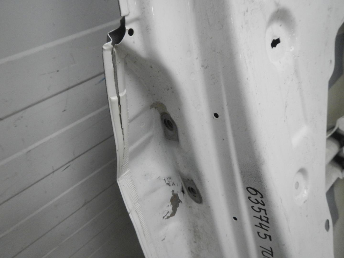 Дверь задняя правая