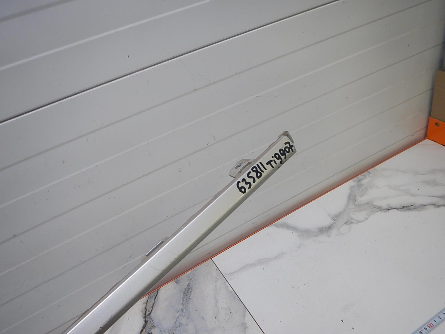 Молдинг заднего бампера