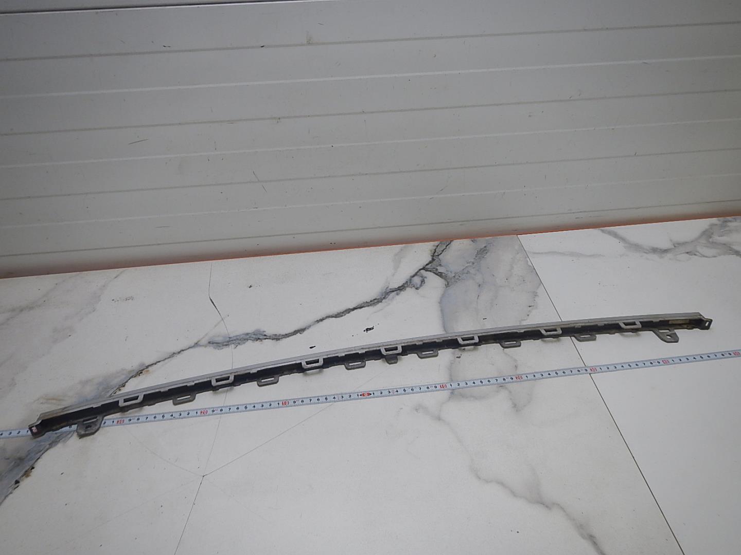 Молдинг заднего бампера