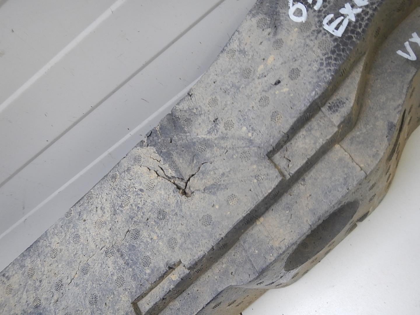 Наполнитель переднего бампера