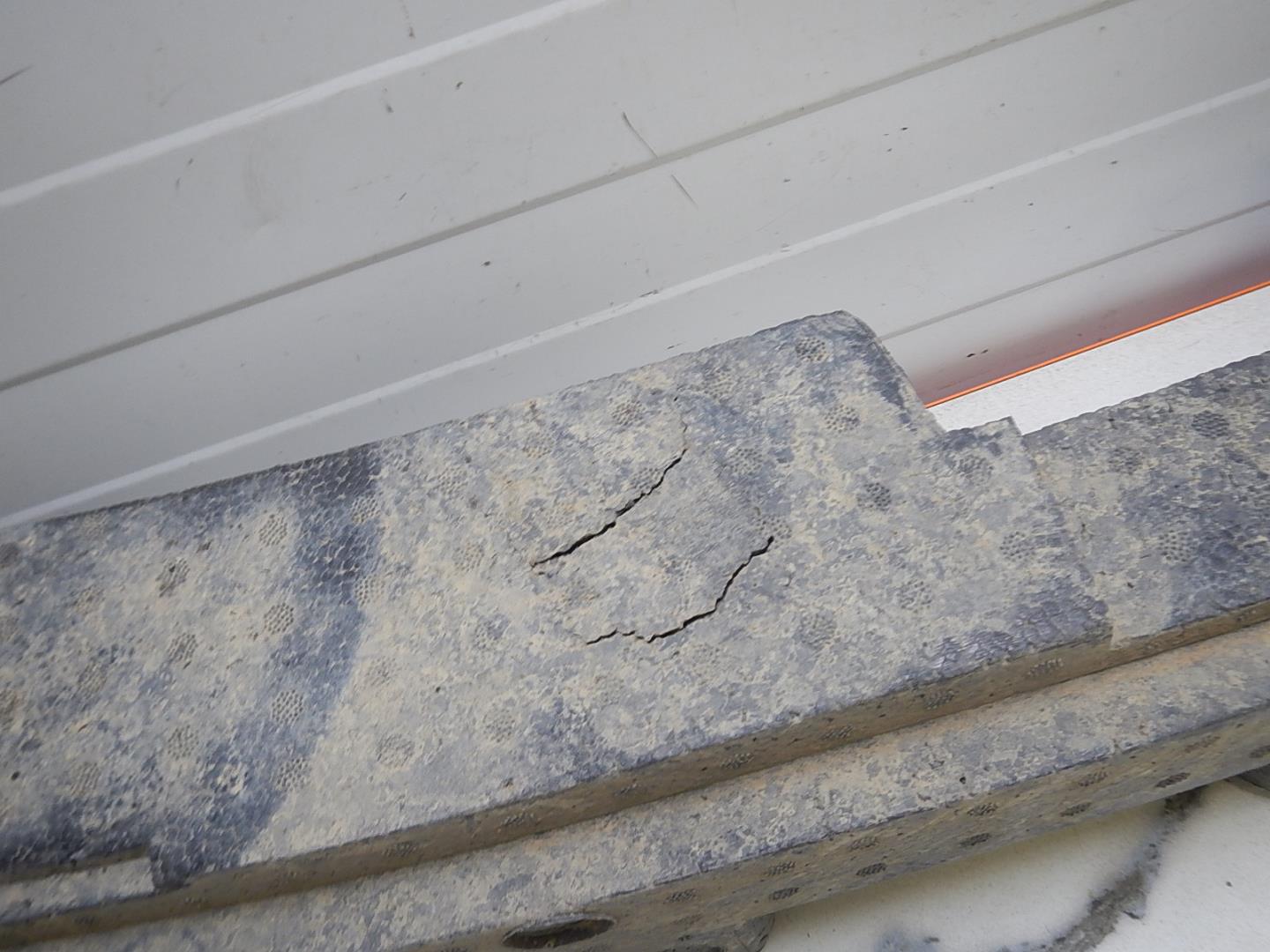 Наполнитель переднего бампера