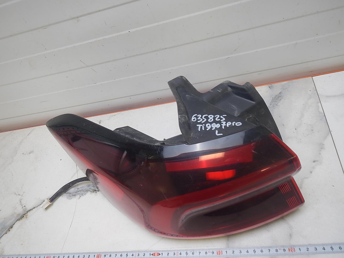 Фонарь задний левый