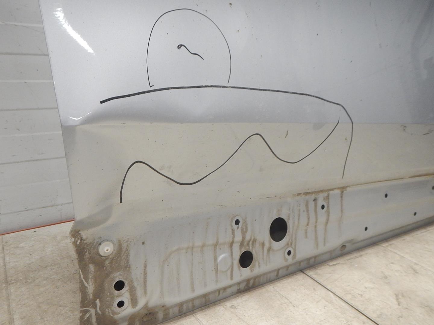 Дверь передняя правая