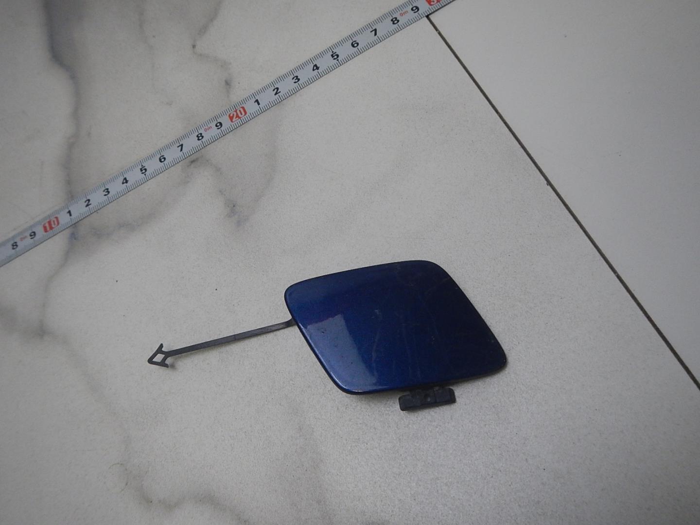 Заглушка буксировочного крюка