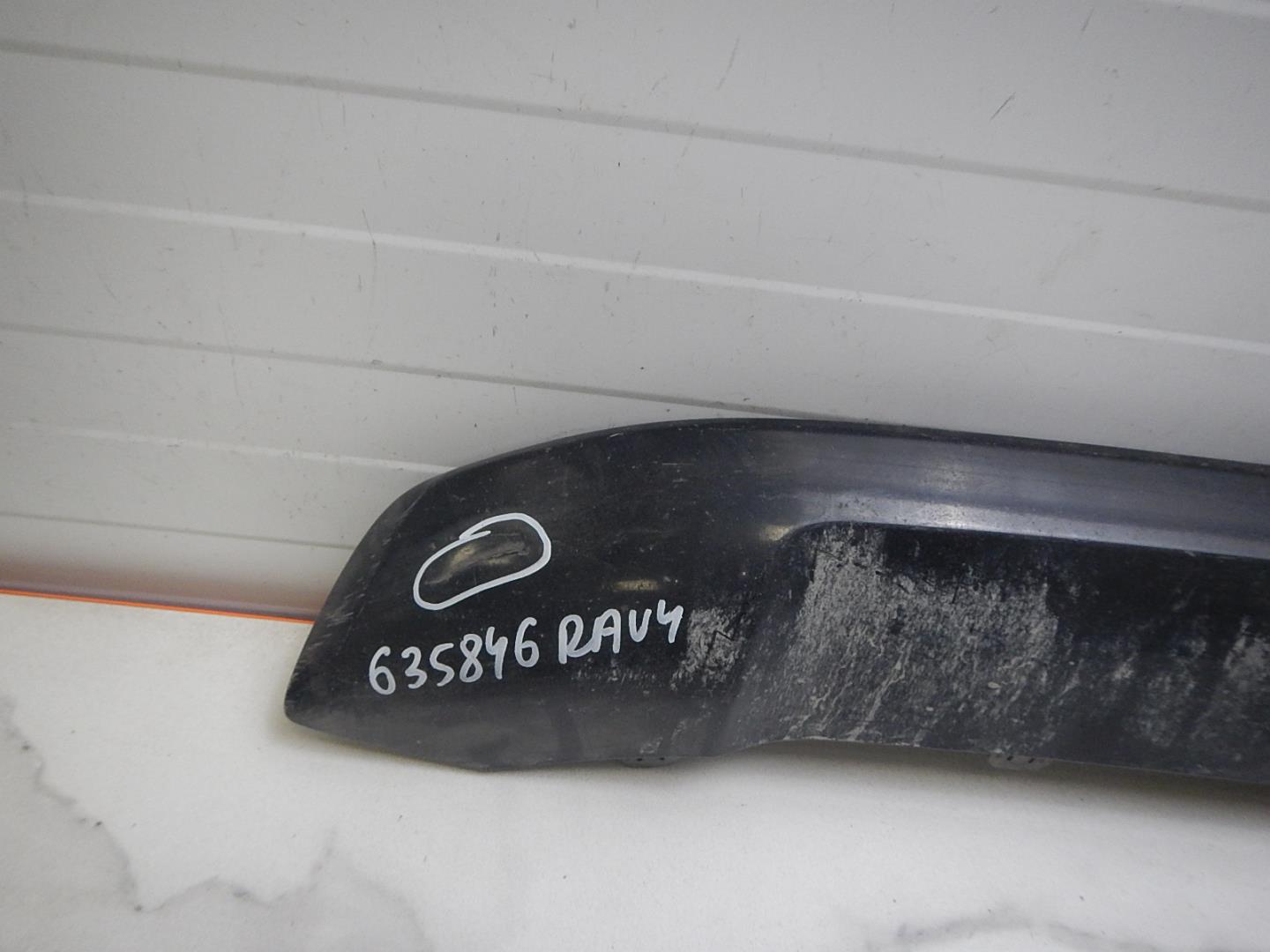 Накладка переднего бампера