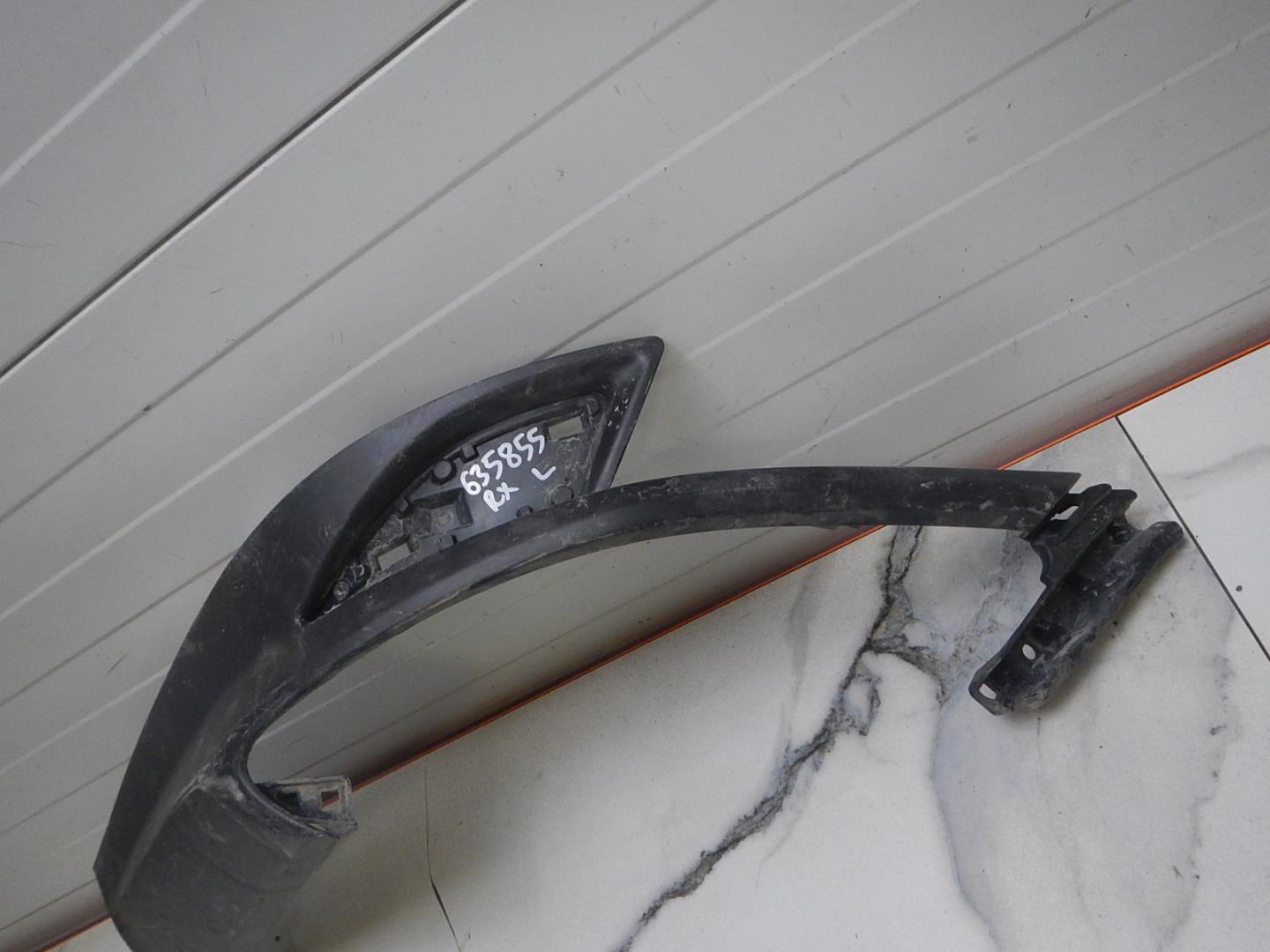 Накладка заднего бампера левая