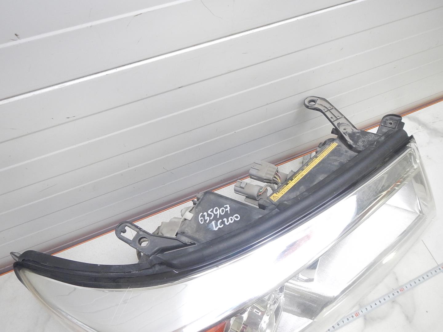 Фара правая