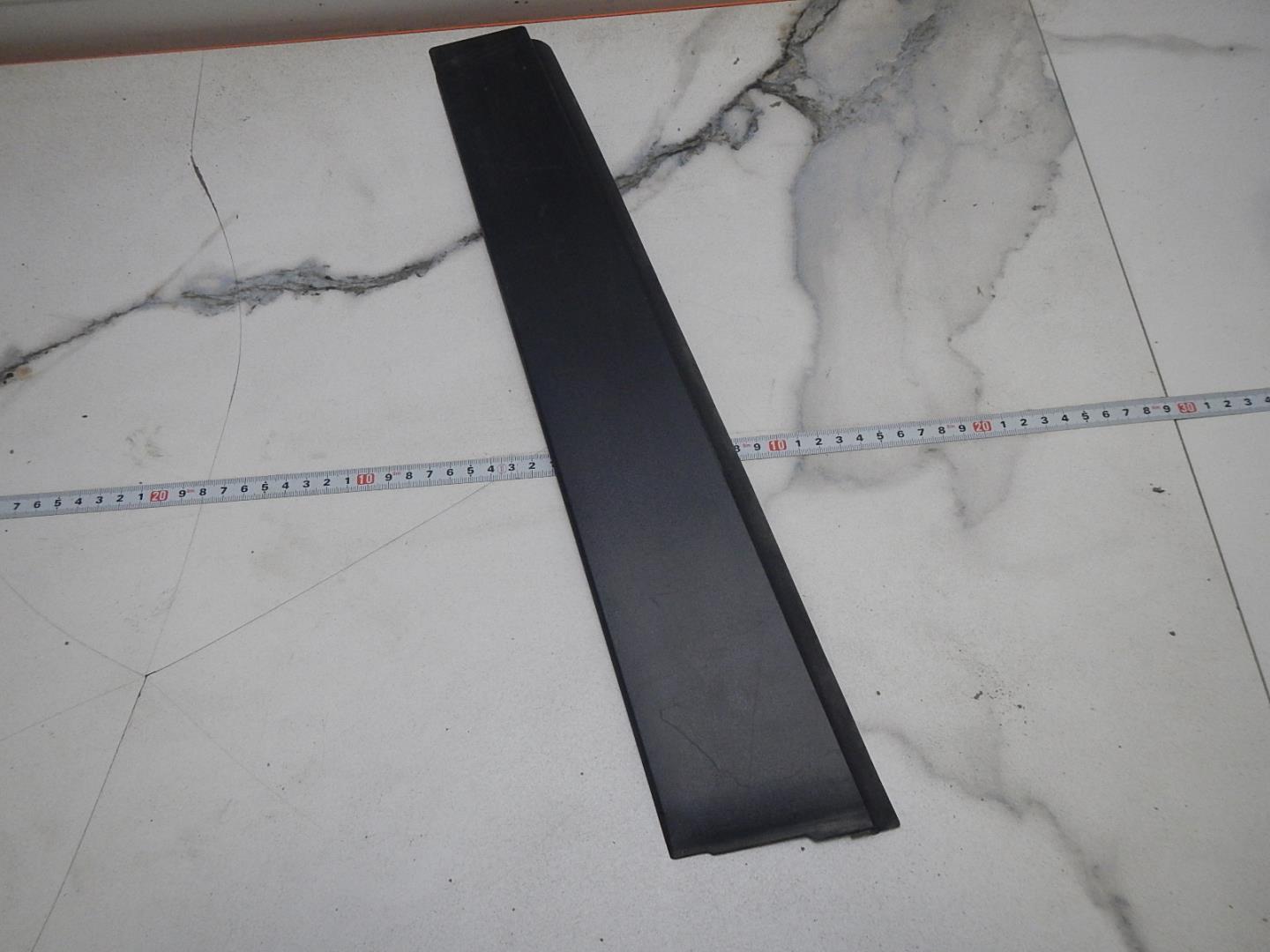 Накладка двери задней правой