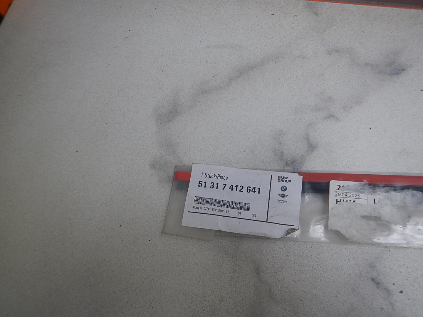 Молдинг лобового стекла