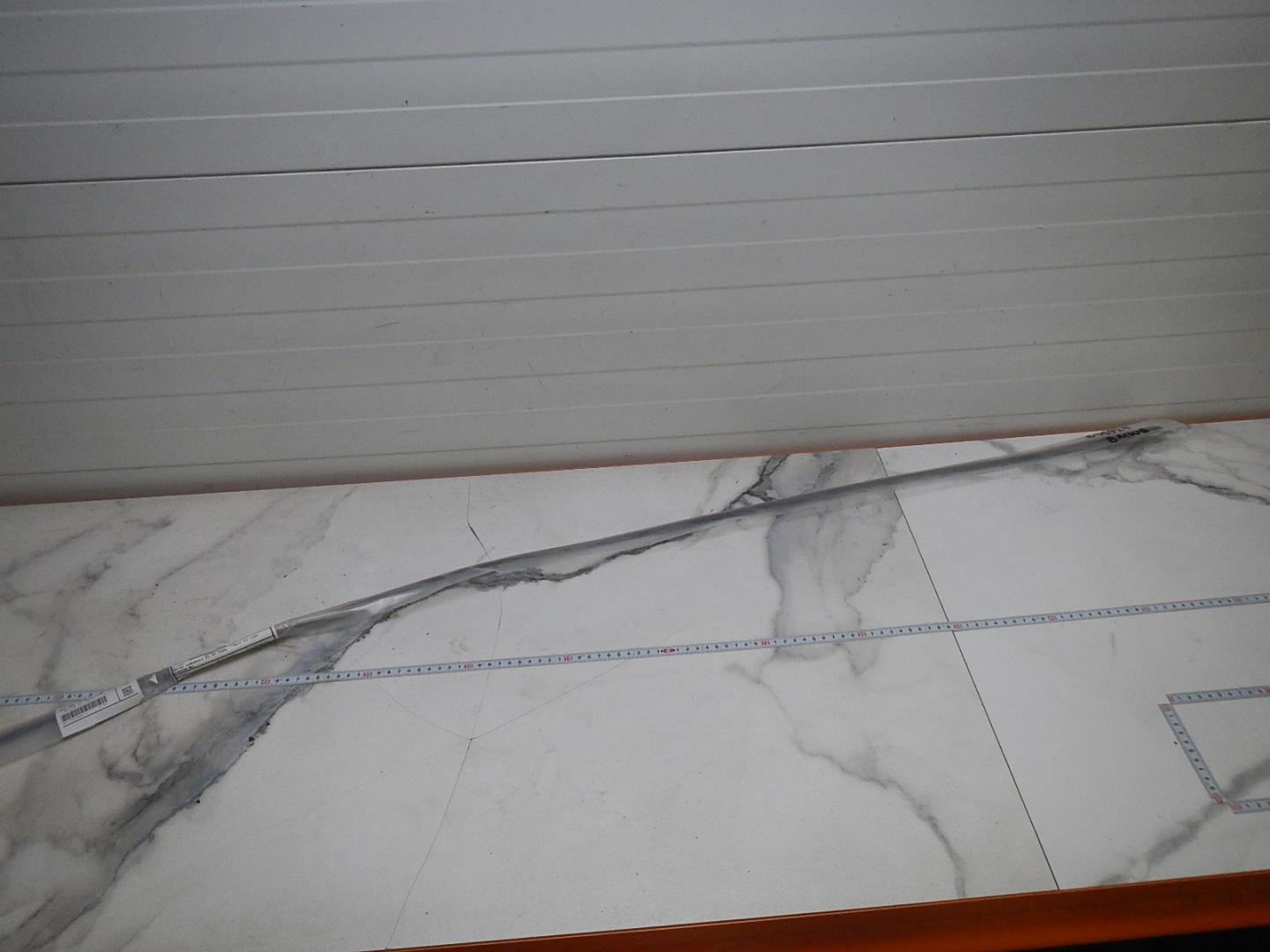 Молдинг лобового стекла