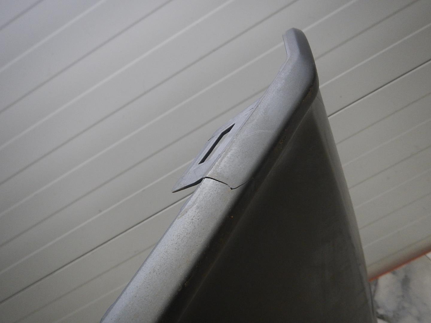 Накладка заднего бампера правая