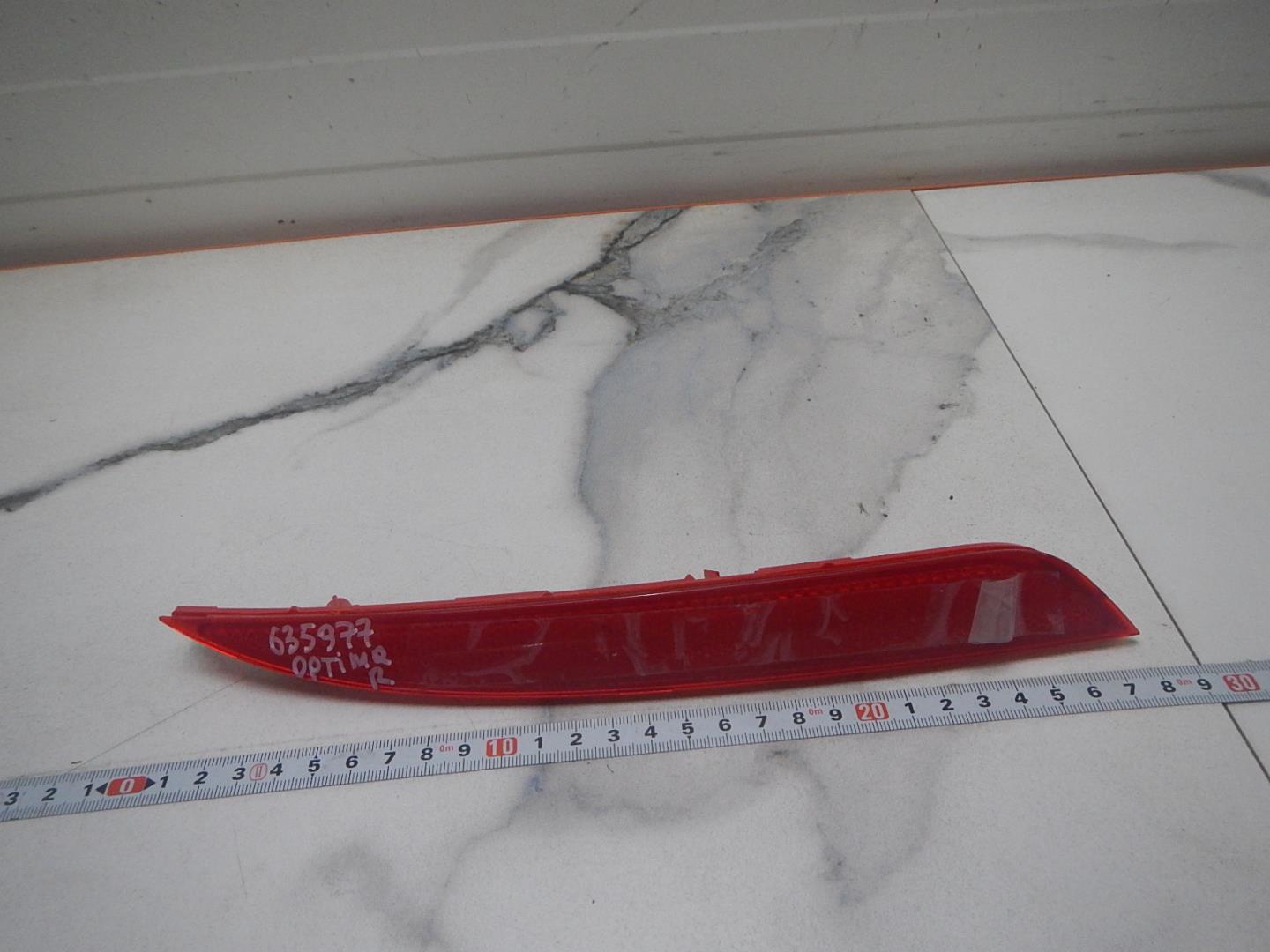 Отражатель в бампер задний правый