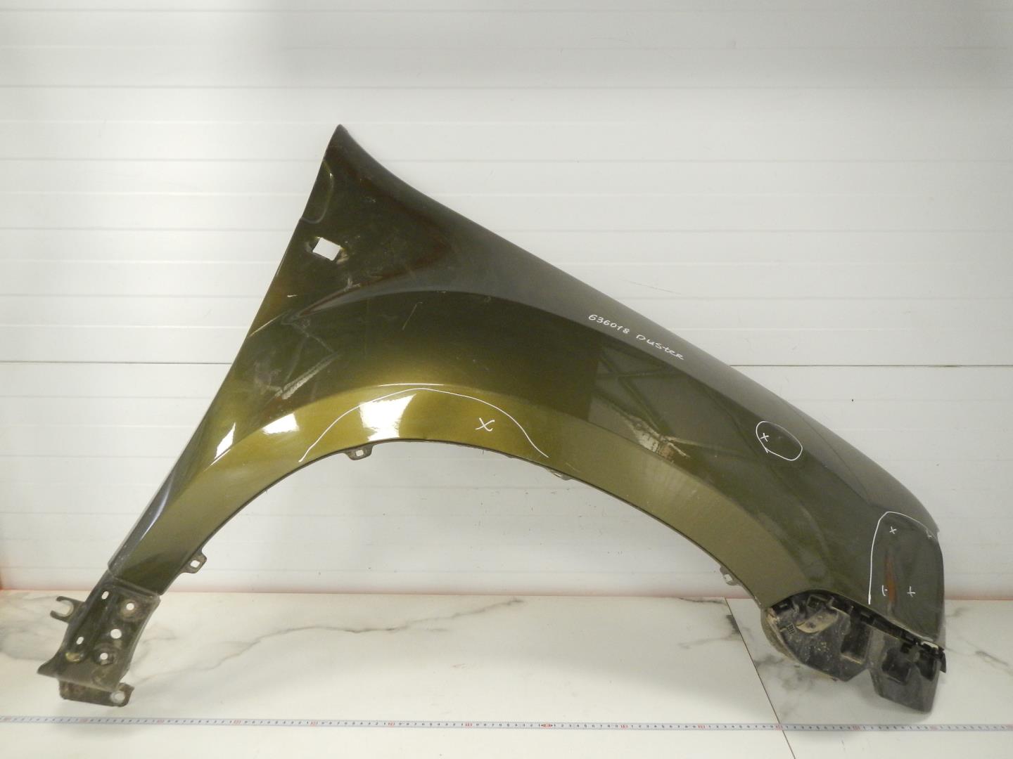 Крыло переднее правое