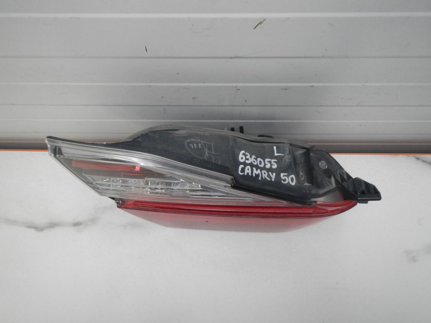 Фонарь задний внутренний левый