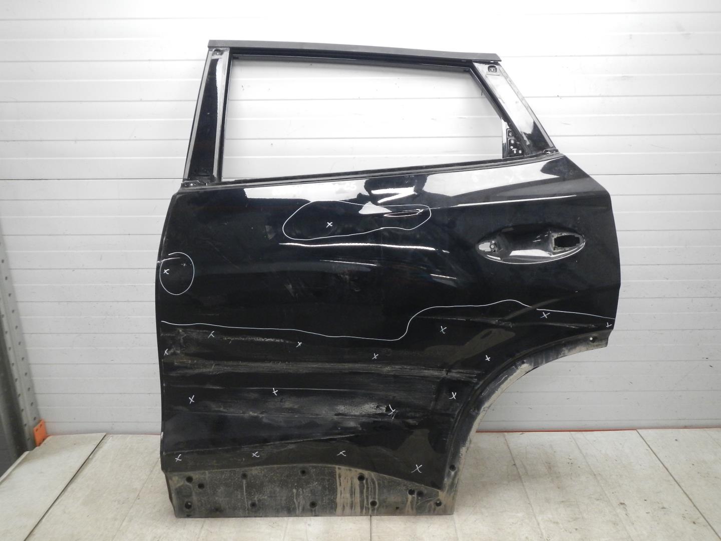 Дверь задняя левая