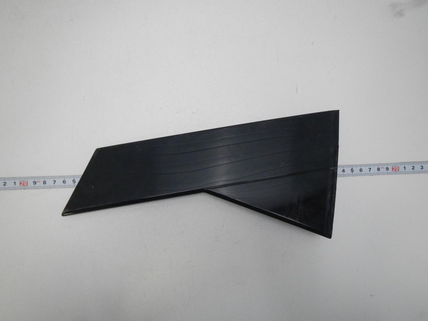 Накладка двери задней левой