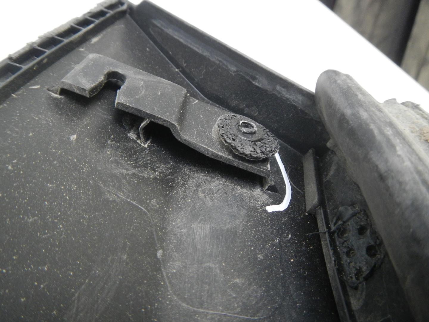 Молдинг задней правой двери