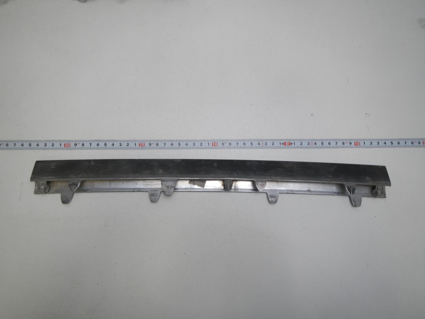 Молдинг переднего бампера