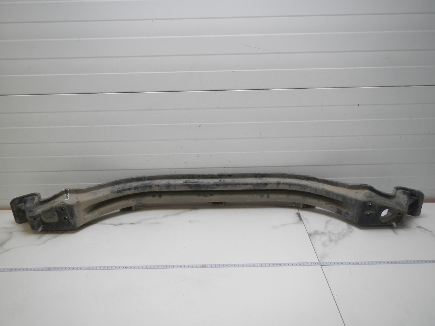 Усилитель заднего бампера