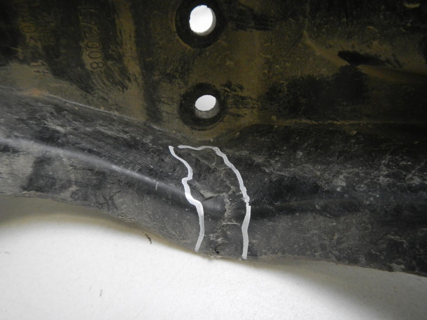 Усилитель заднего бампера