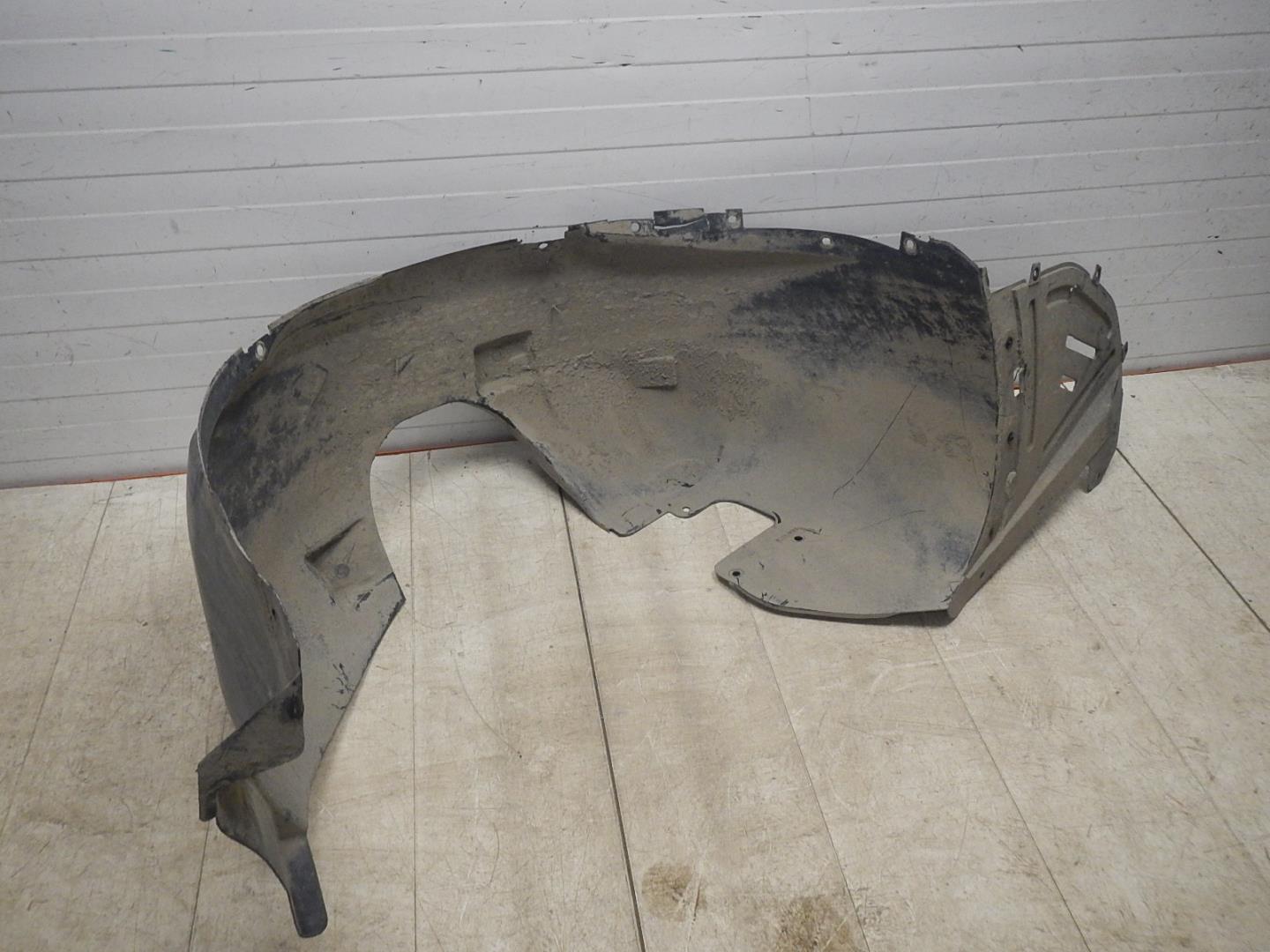 Локер передний правый