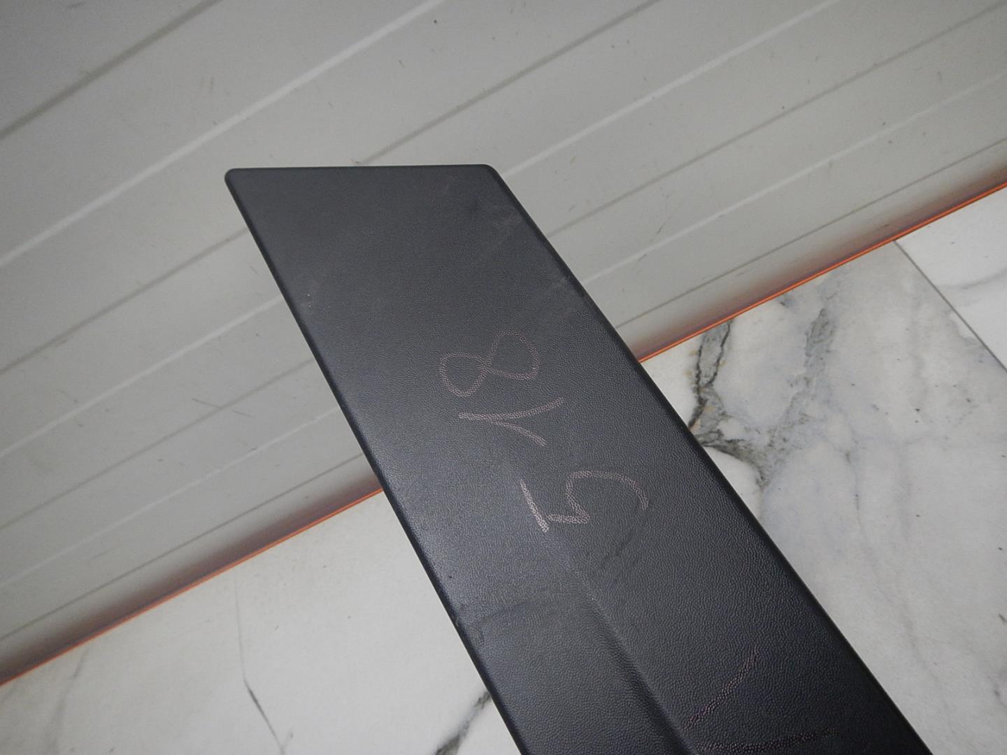 Накладка двери задней левой