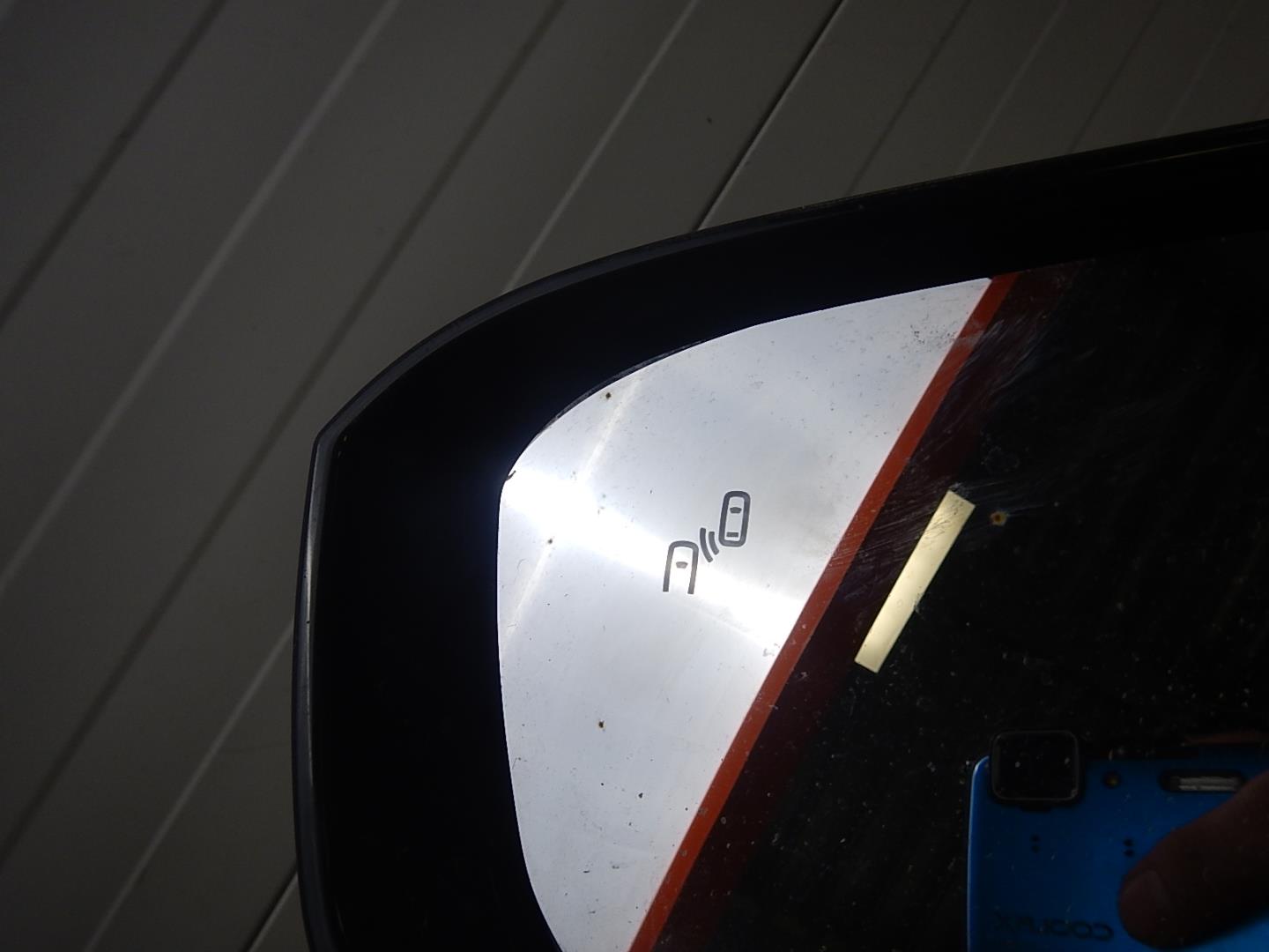 Зеркало левое электрическое