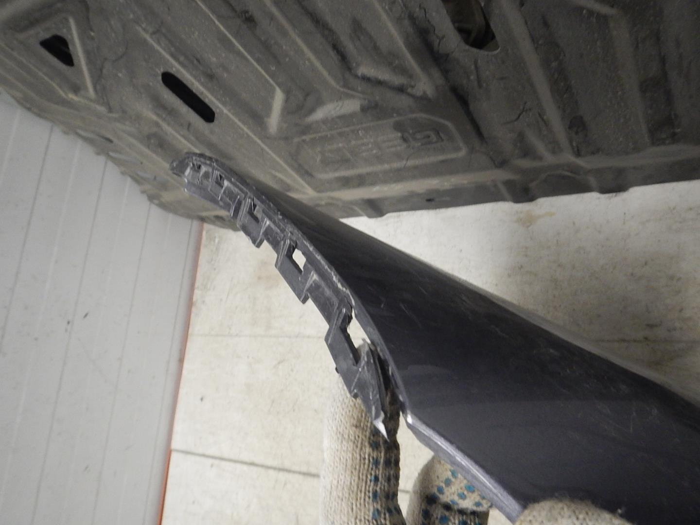 Бампер передний