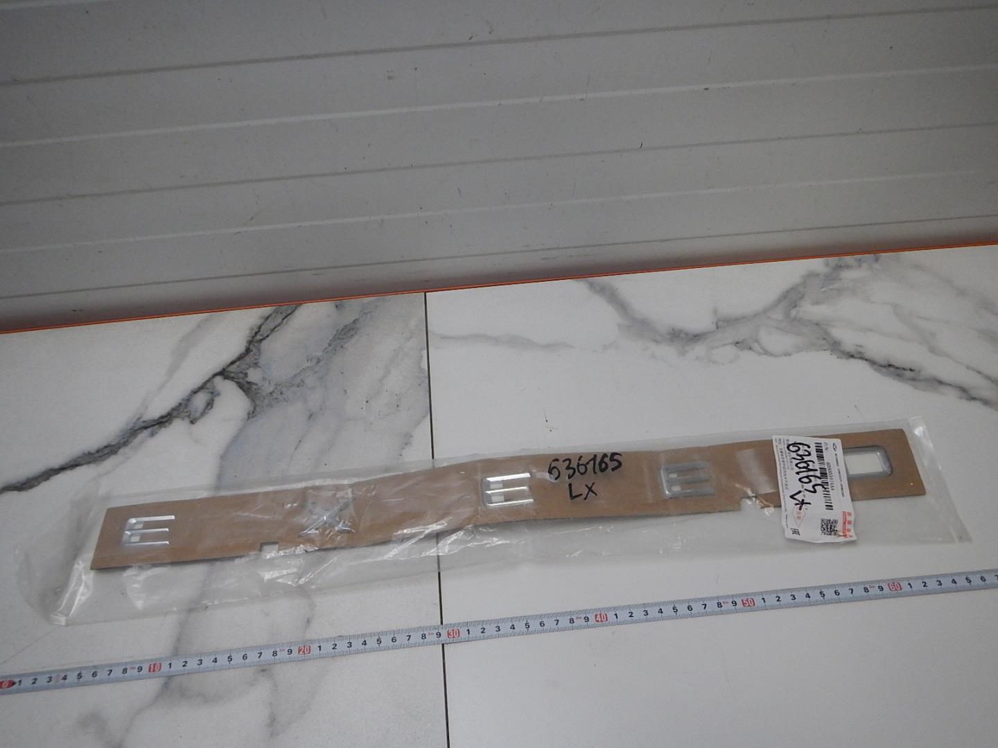 Эмблема на крышку багажника