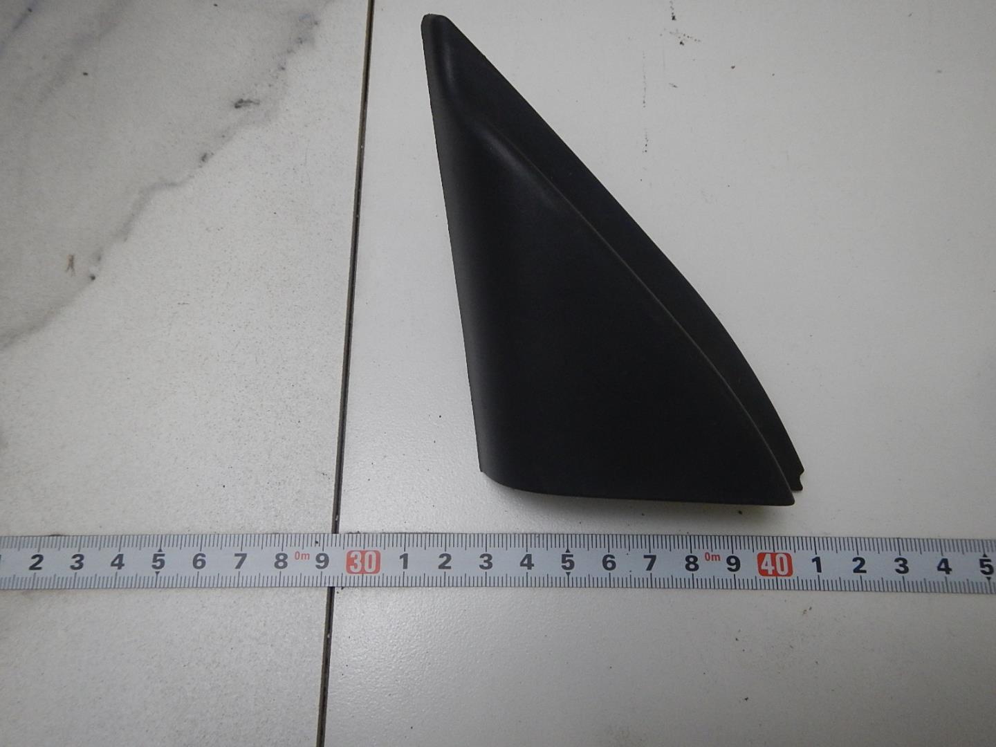 Крышка зеркала внутренняя правая