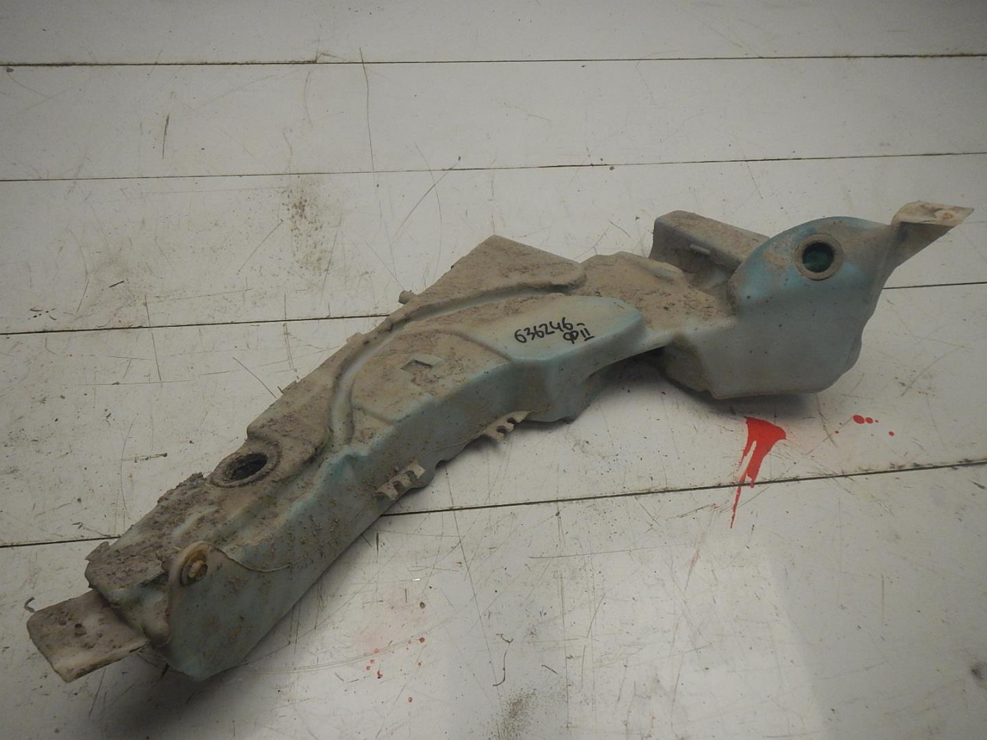 Бачок омывателя лобового стекла